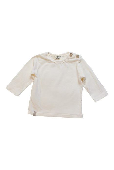 A White Long Sleeve T Shirts from 1 + in the family in size 0-3M for neutral. (Front View)