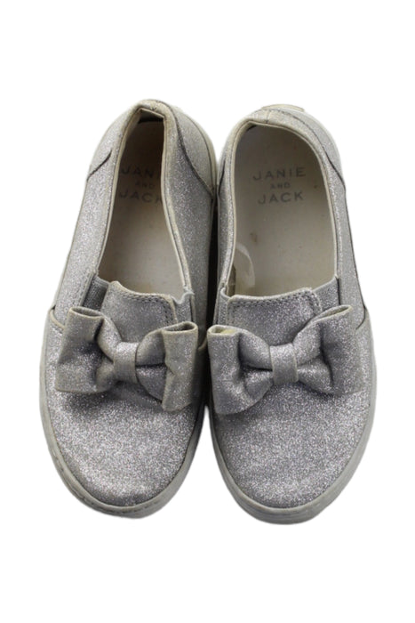 A Grey Sneakers from Janie & Jack in size 5T for girl. (Back View)