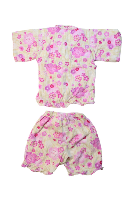 A Multicolour Shorts Sets from Mimi Mono in size 2T for girl. (Back View)