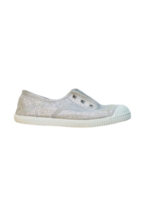 A Silver Slip Ons from Hampton Canvas in size 7Y for girl. (Front View)