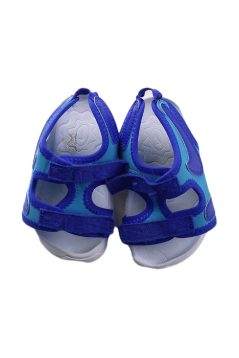 A Blue Sandals from Nike in size 18-24M for boy. (Back View)