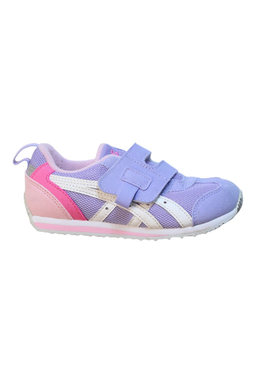 A Multicolour Sneakers from ASICS in size 5T for girl. (Front View)