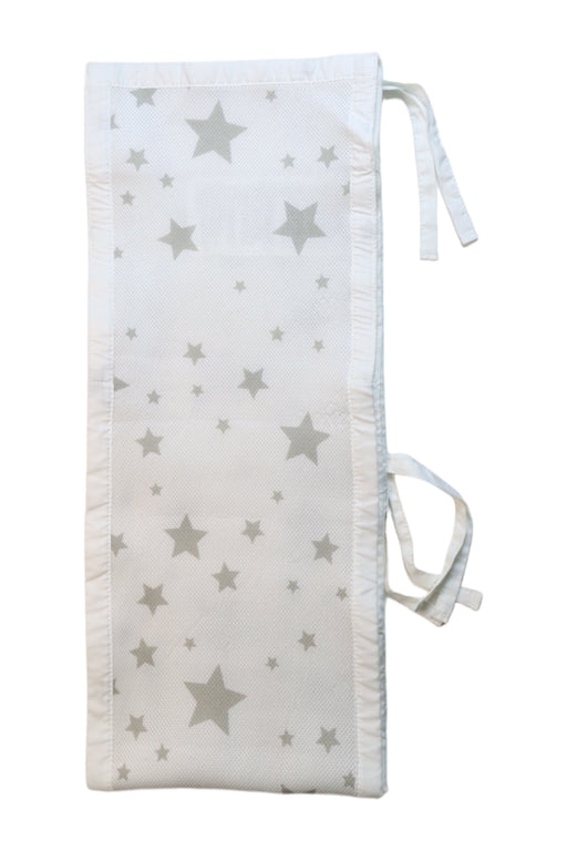 A Grey Crib Bumpers from BreathableBaby in size O/S for neutral. (Front View)