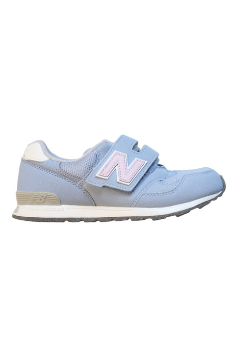 A Blue Sneakers from New Balance in size 7Y for boy. (Front View)