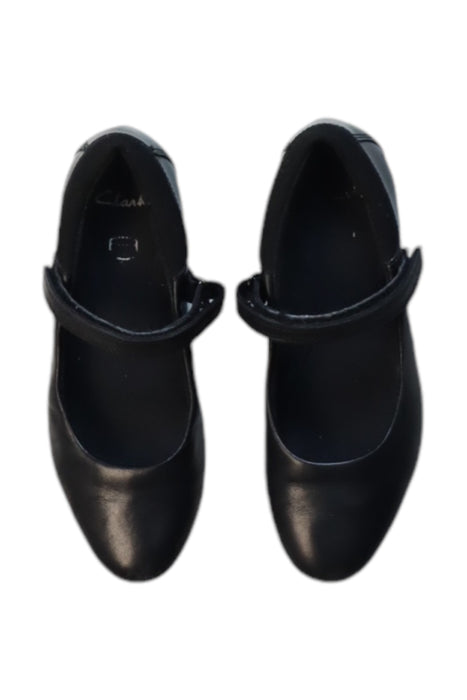 A Black Dress Shoes from Clarks in size 7Y for girl. (Back View)