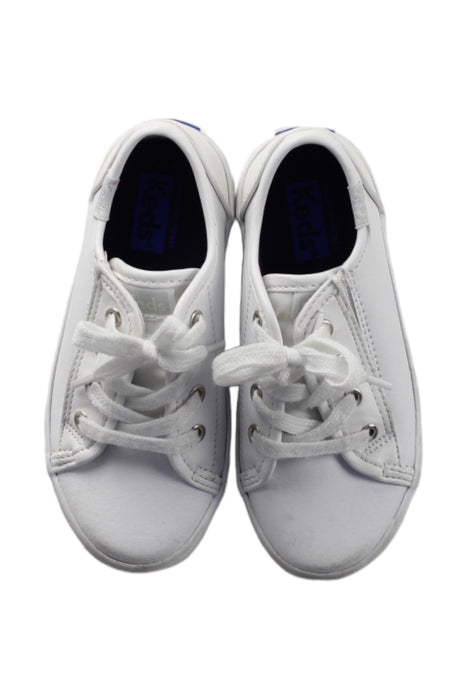 A White Sneakers from Keds in size 3T for girl. (Back View)