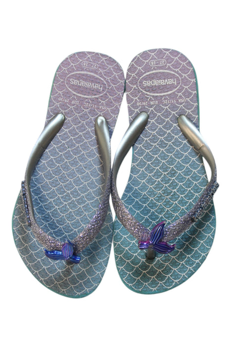 A Blue Flip Flops from Havaianas in size 4T for girl. (Back View)