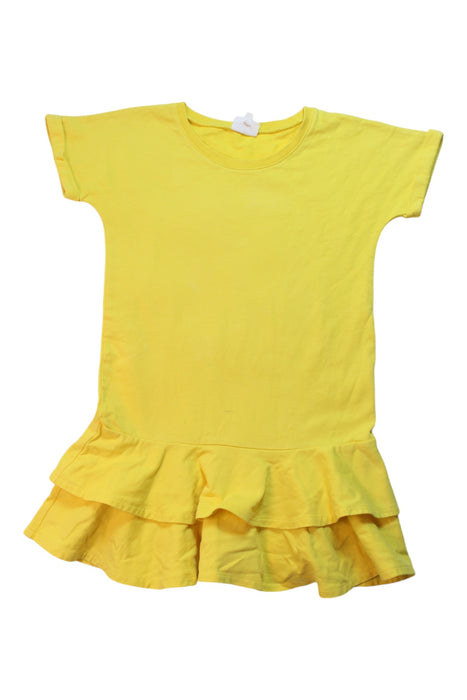 A Yellow Short Sleeve Dresses from Seed in size 6T for girl. (Front View)