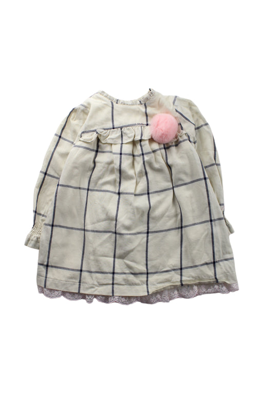 A White Long Sleeve Dresses from Nanos in size 2T for girl. (Front View)