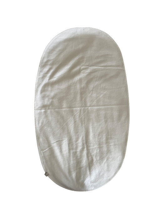 A White Changing Mats & Covers from Stokke in size O/S for neutral. (Front View)