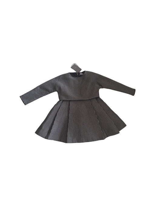 A Black Long Sleeve Dresses from Nueces in size 6T for girl. (Front View)