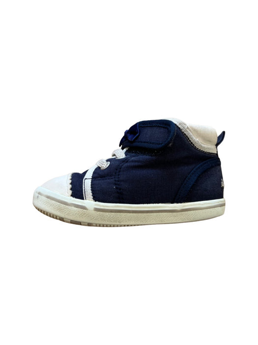 A Navy Sneakers from Miki House in size 3T for neutral. (Back View)