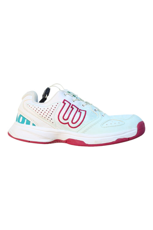 A White Sneakers from Wilson in size 9Y for boy. (Front View)