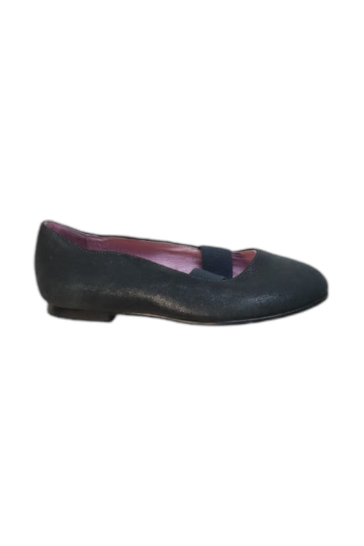 A Black Flats from Jacadi in size 5T for girl. (Front View)