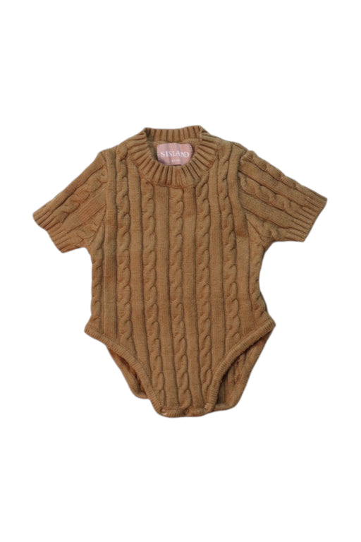 A Brown Short Sleeve Bodysuits from Sisland in size 6-12M for girl. (Front View)