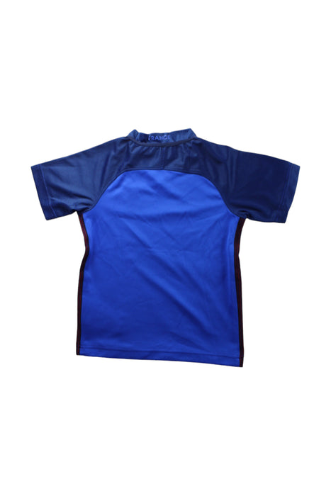 A Blue Short Sleeve T Shirts from Nike in size 8Y for boy. (Back View)