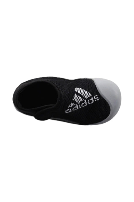 A Black Slip Ons from Adidas in size 4T for boy. (Front View)