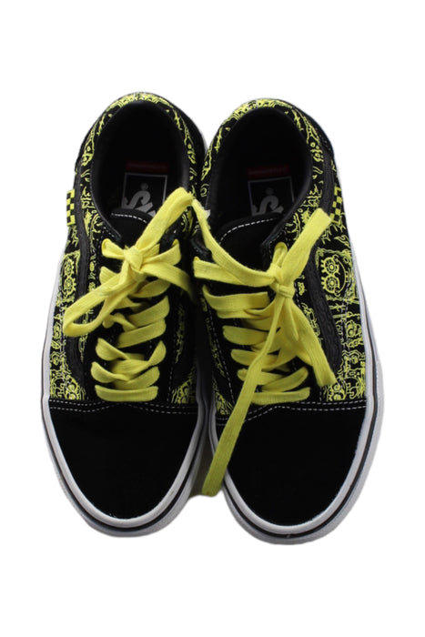 A Black Sneakers from Vans in size 11Y for boy. (Back View)