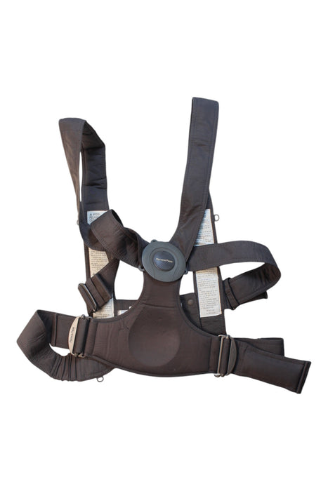 A Brown Baby Carriers from Mamas & Papas in size O/S for neutral. (Front View)