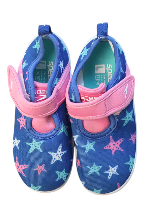 A Multicolour Aqua Shoes from Speedo in size 4T for girl. (Back View)