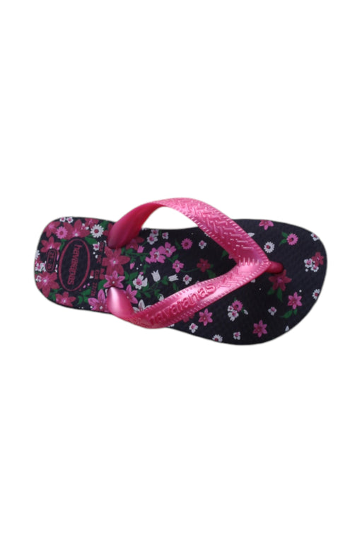 A Black Flip Flops from Havaianas in size 5T for girl. (Front View)