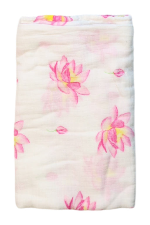 A Pink Swaddles from Malabar Baby in size O/S for neutral. (Front View)