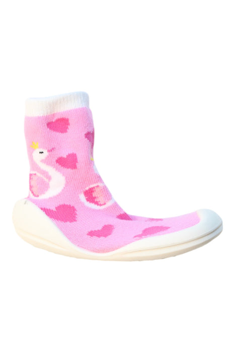 A Pink Boots & Booties from Nuby in size 18-24M for girl. (Front View)