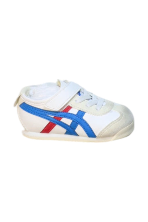 A White Sneakers from Onitsuka Tiger in size 12-18M for neutral. (Front View)