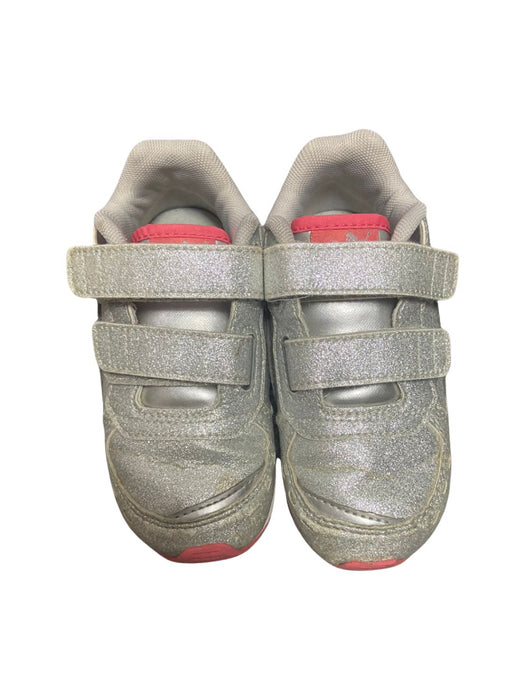 A Silver Sneakers from Puma in size 3T for girl. (Back View)