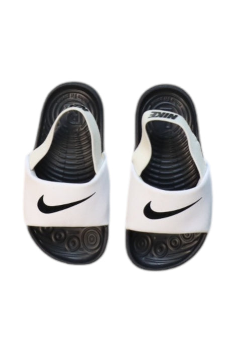 A Black Sandals from Nike in size 3T for neutral. (Back View)