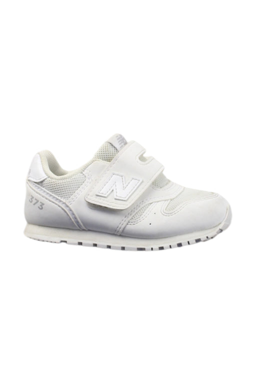 A White Sneakers from New Balance in size 18-24M for neutral. (Front View)