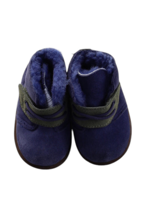 A Blue Booties from UGG in size 12-18M for neutral. (Back View)