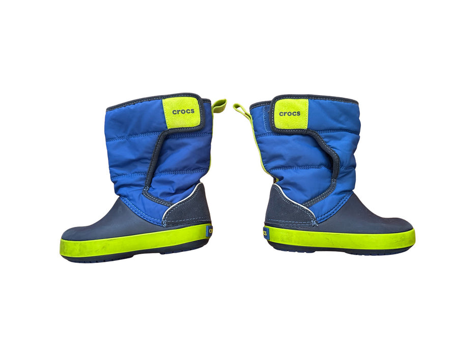 A Blue Winter Boots from Crocs in size 3T for neutral. (Back View)