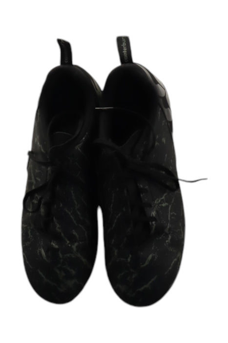 A Black Cleats/Soccer Shoes from Canterbury in size 14Y for neutral. (Back View)