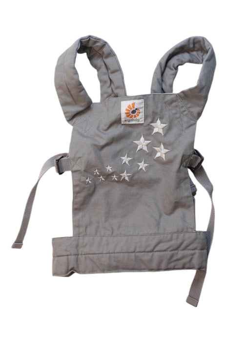 A Grey Baby Carriers from Ergobaby in size Newborn for neutral. (Front View)