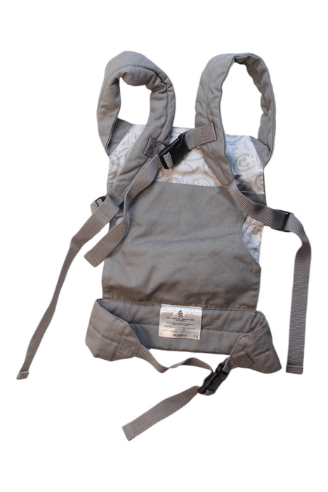 A Grey Baby Carriers from Ergobaby in size Newborn for neutral. (Back View)