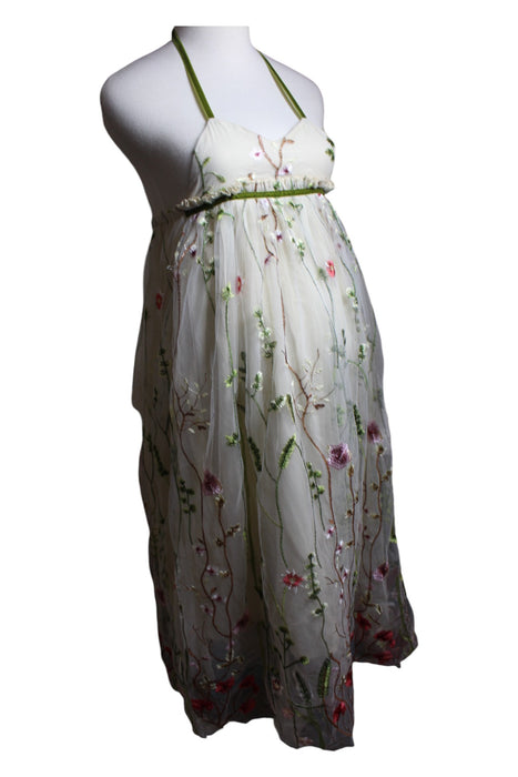 A Ivory Sleeveless Dresses from EleStory in size XS for maternity. (Front View)