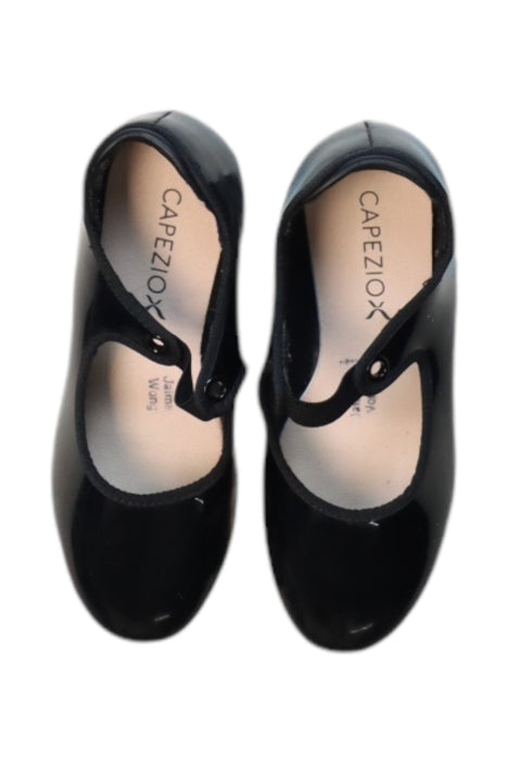 A Black Flats from Capezio in size 6T for girl. (Back View)