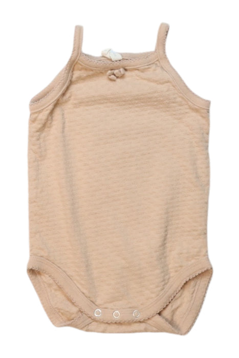 A Beige Sleeveless Bodysuits from Quincy Mae in size 6-12M for girl. (Front View)