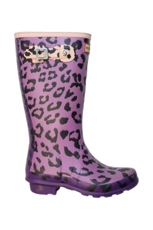 A Purple Rain Boots from Hunter in size 7Y for girl. (Front View)