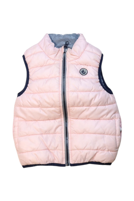 A Pink Puffer/Quilted Coats & Outerwear from Petit Bateau in size 3T for girl. (Front View)