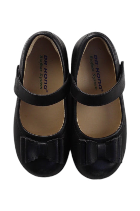 A Black Flats from Dr. Kong in size 3T for girl. (Back View)