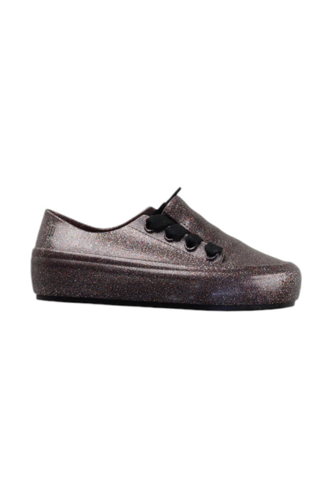 A Metallic Sneakers from Melissa in size 5T for neutral. (Front View)