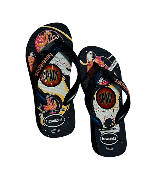 A Black Sandals from Havaianas in size 5T for neutral. (Front View)