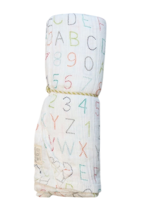 A Multicolour Swaddles from Pehr in size Newborn for neutral. (Back View)