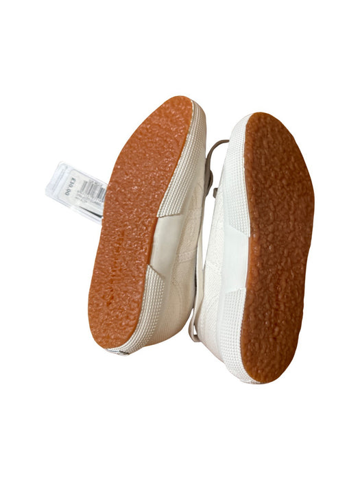 A White Sneakers from Superga in size 5T for neutral. (Back View)