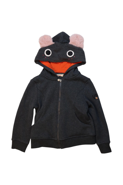 A Black Hooded Sweatshirts from Momonittu in size 6T for girl. (Front View)