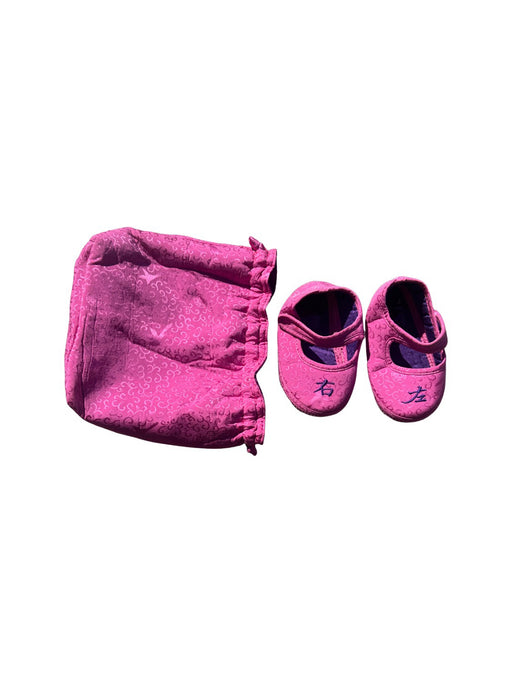 A Pink Flats from Shanghai Tang in size 12-18M for girl. (Front View)