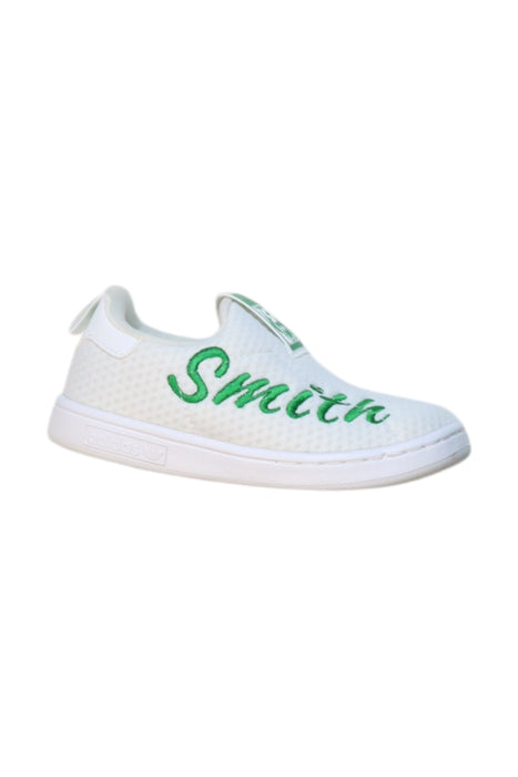 A White Slip Ons from Adidas in size 3T for boy. (Front View)