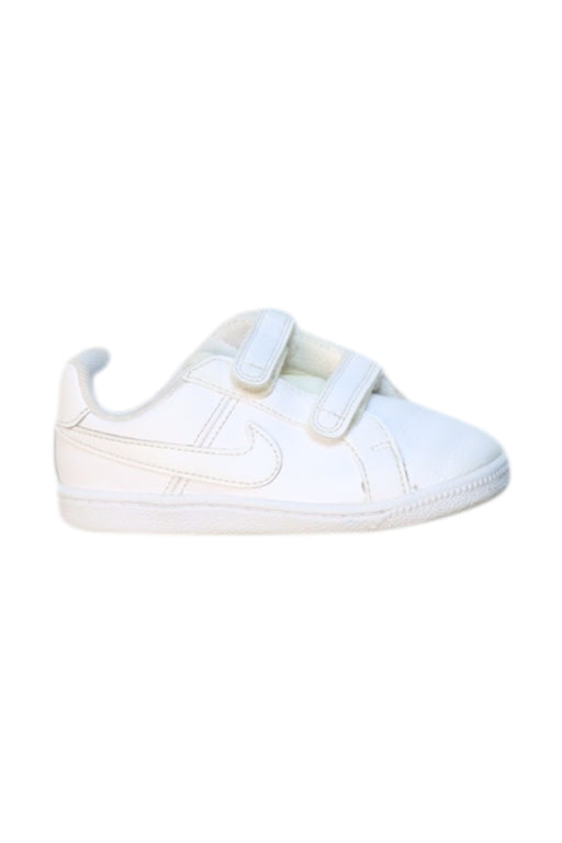 A White Sneakers from Nike in size 4T for neutral. (Front View)